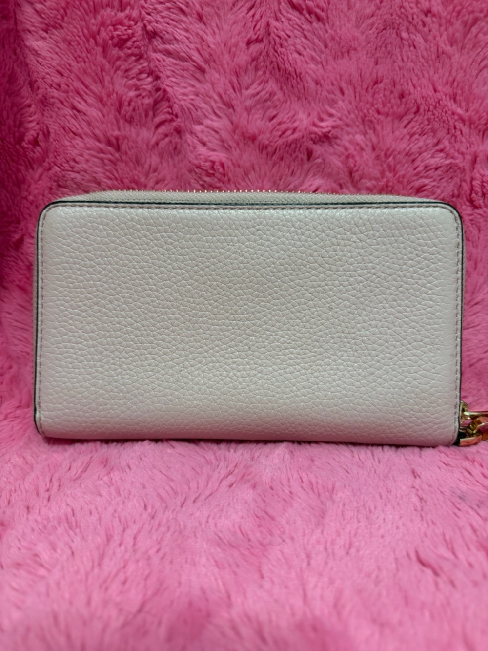 MICHAEL KORS Powder Pink Leather Zip-Around Wristlet Wallet - Picture 6 of 9